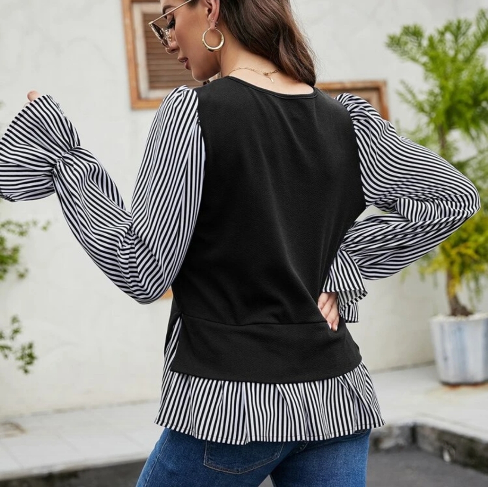 Black and white striped long sleeve top - Picture 4 of 4